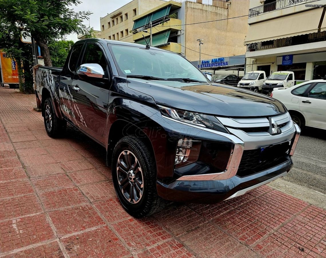 MITSUBISHI L200 2021