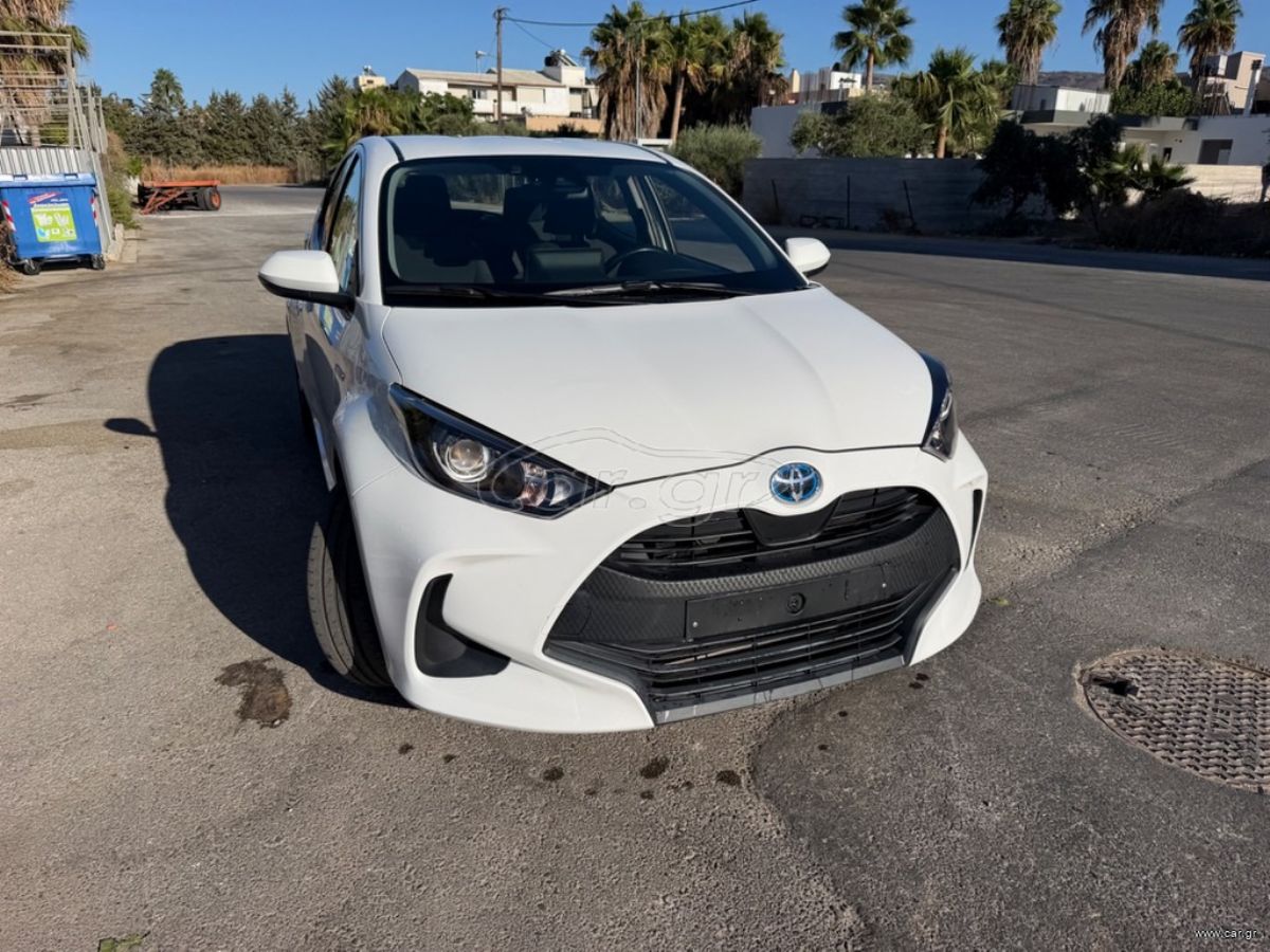 TOYOTA YARIS 2021
