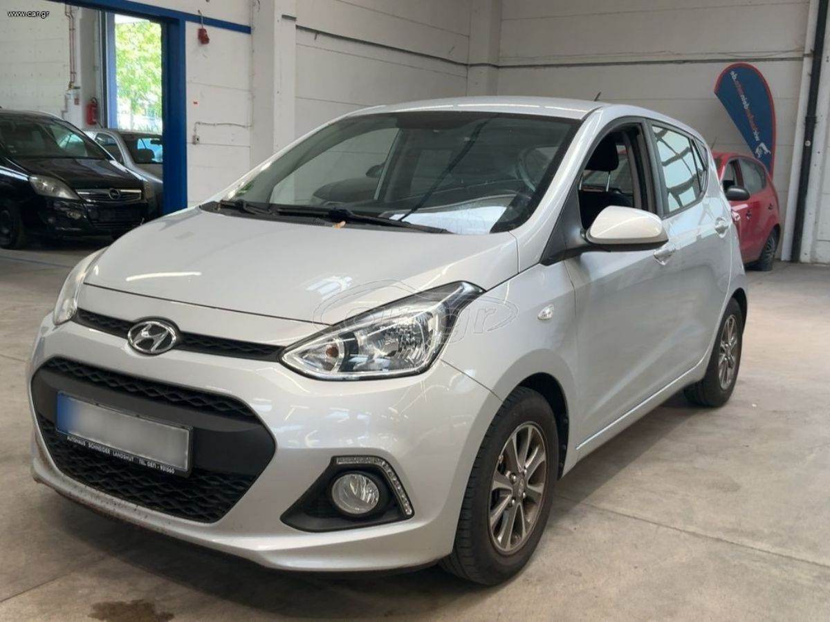 HYUNDAI i10 2015