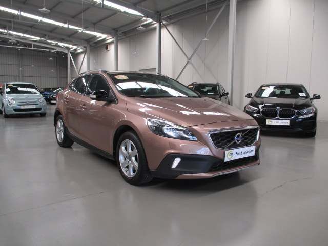VOLVO V40 CROSS COUNTRY 2014