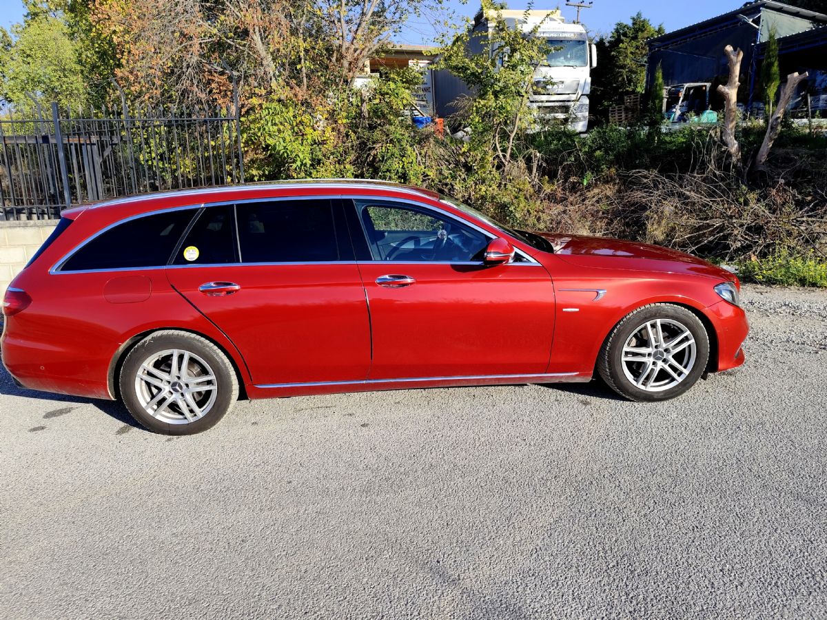 MERCEDES E200 2019