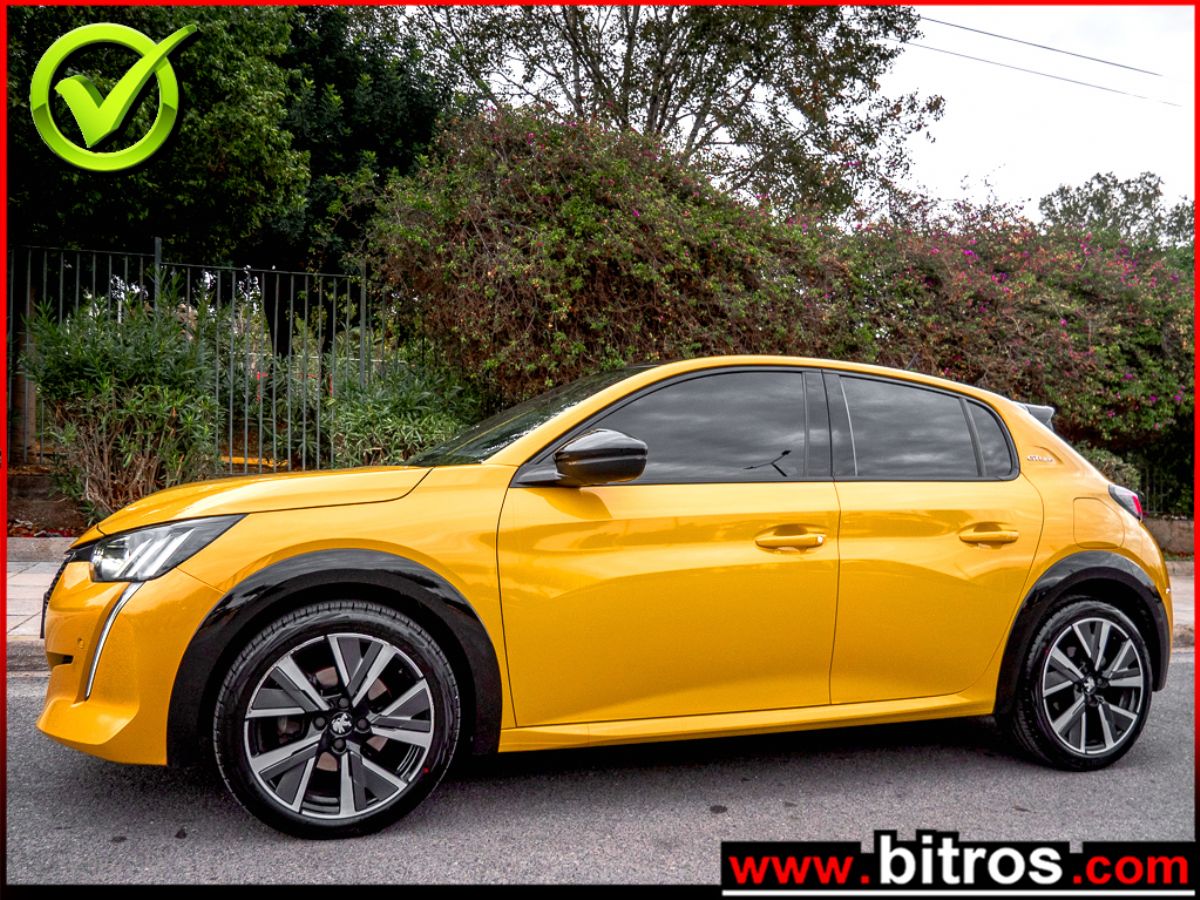 PEUGEOT 208 2021