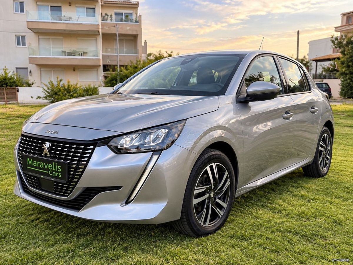 PEUGEOT 208 2021