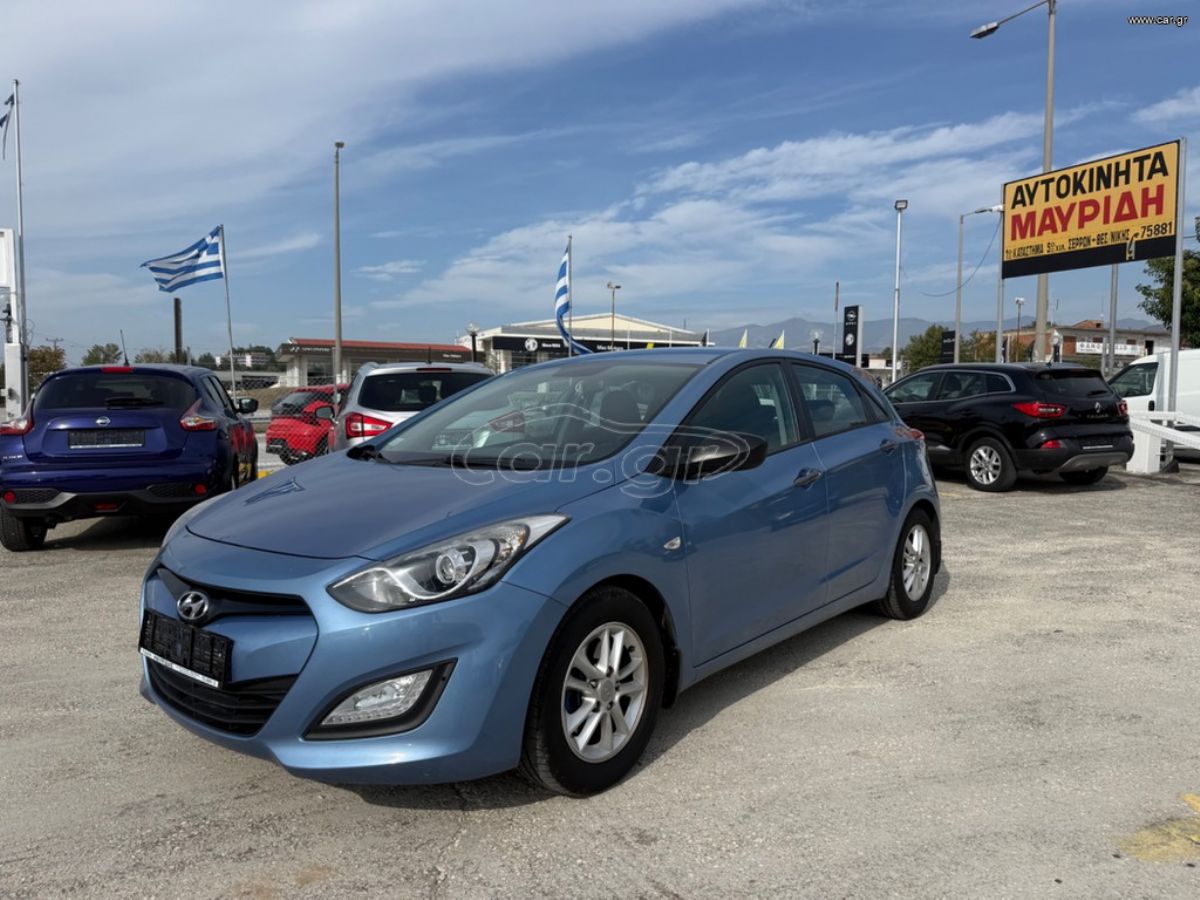 HYUNDAI i30 2013