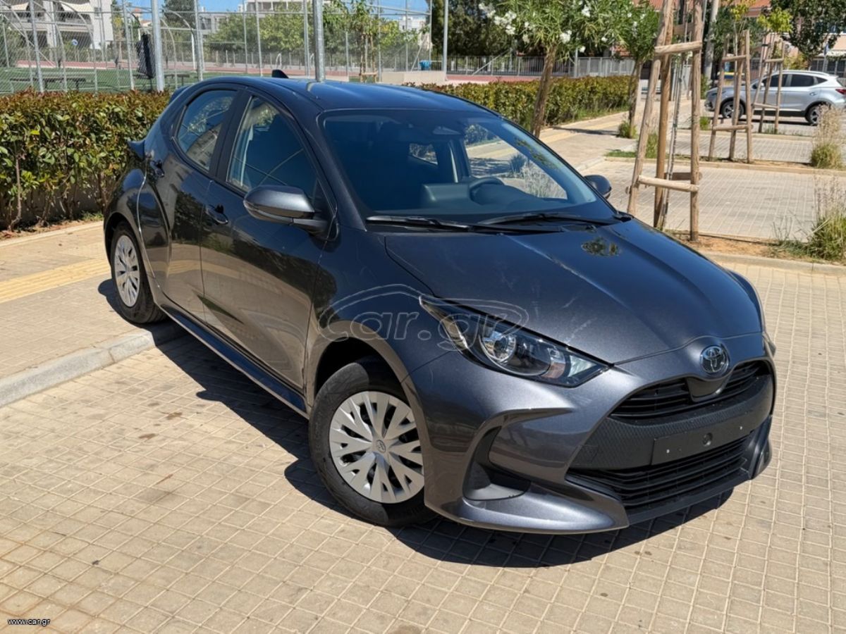 TOYOTA YARIS 2026