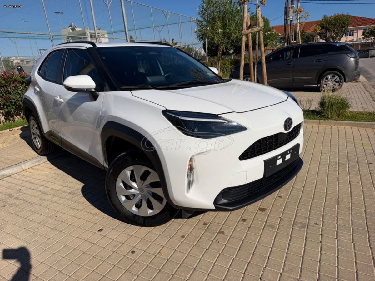 TOYOTA Yaris Cross 2025